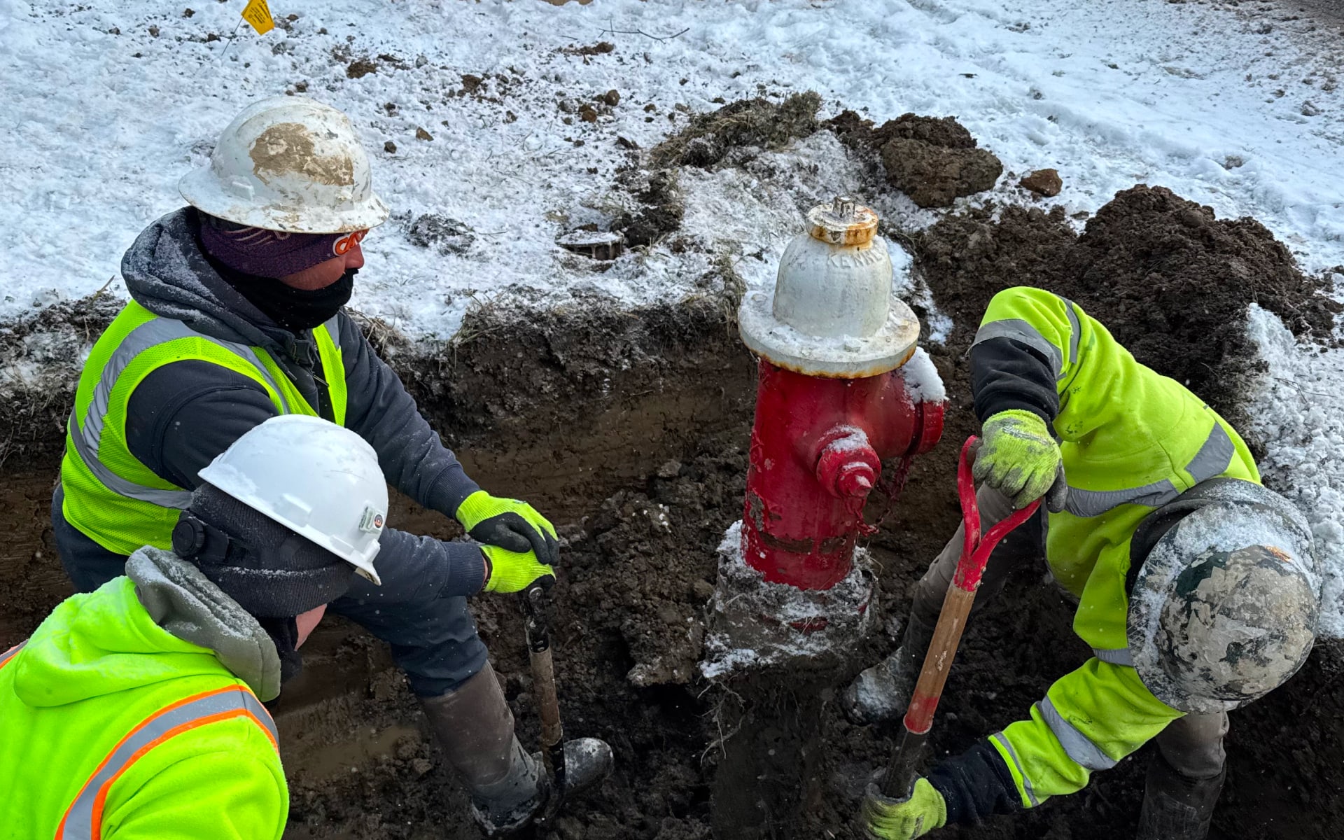 Tri Mor crew excavating around fire hydrant