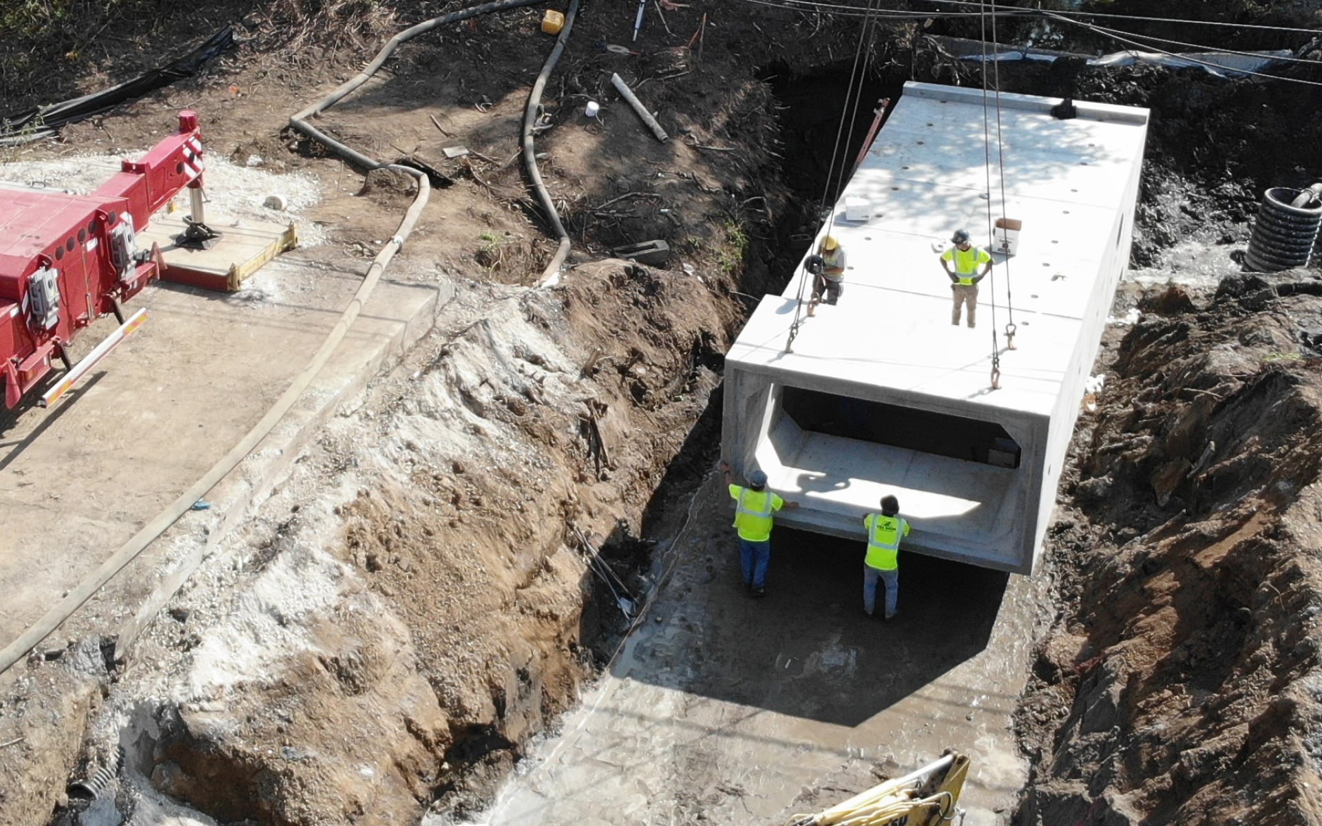 Tri Mor team placing concrete structure